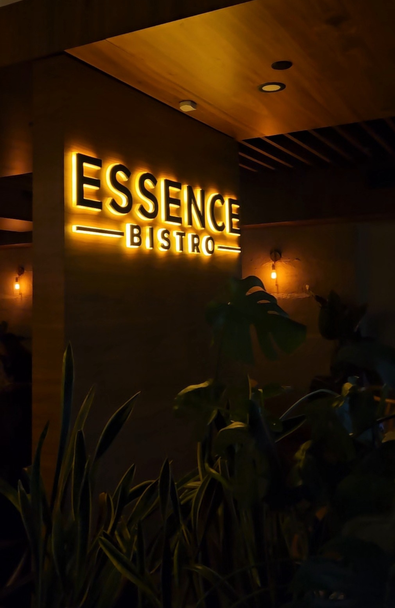 Essence Bistro Indoors